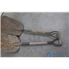 Image 2 : **(2) Grain Scoop Shovels