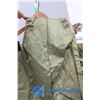 Image 11 : Camo Rain Pant and Jacket Set, Camo Pants and Green Over-Alls