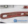 Image 8 : Hacksaw, Chisel, Chain Oil Filter Wrench, Short Aluminum Level, etc