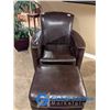 Image 2 : Beautiful Leather Chair & Ottomon - Show Room Condition - Hardly Used