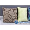 Image 2 : **Accent Pillows