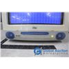 Image 2 : Apple iMac G3 - Blue, Powers on