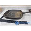 Image 8 : (4) Cast Iron Frying Pans