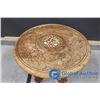 Image 2 : Wooden Ornate Plate Stand