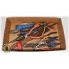 Image 1 : FLAT OF ASSORTED TOOLS