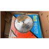 Image 2 : BOX OF SAW BLADES AND ABRASIVE CUTTING WHEELS