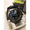 Image 2 : RYOBI ONE PLUS INTELLIGENT CHARGER WITH ELECTRIC COMPASS