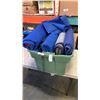 Image 1 : TOTE OF MOVING BLANKETS