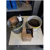 Image 1 : 2 PAILS OF SHURLITE SPARK LIGHTERS, WELDING GOGGLES, ELECTRIC FENCE WIRE AND ABRASIVE DISCS