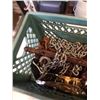 Image 2 : CRATE OF CHAINS, CINCHES, RATCHET FOR STRAP