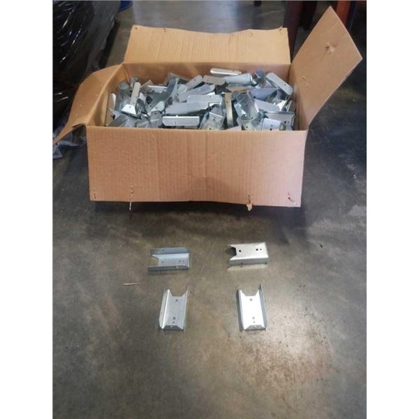 CASE OF 300 FENCE CLIPS