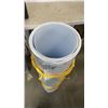 Image 2 : ROLL OF PLASTIC SHEETS
