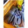 Image 2 : TOTE OF LIFTING STRAPS AND WIRE CABLE