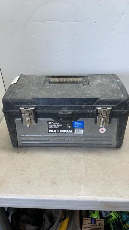MAXIMUM TOOLBOX WITH TOOLS