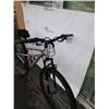 Image 2 : SILVER NO BRAND BIKE
