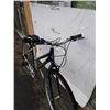 Image 2 : BLUE AND SILVER TREK BIKE