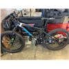 Image 1 : BLACK GT BIKE
