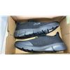 Image 2 : NEW SKETCHERS MEMORY FOAM SHOES SIZE 12, ZIZOR SLPPERS SIZE 12 AND 2 TOUQUES