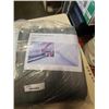 Image 3 : NEW LACROSSE ALL SEASON 20LBS WEIGHTED BLANKET SILVER RETAIL $269