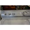 Image 3 : WHITE MAYTAG PERFORMA WASHER AND DRYER - WORKING