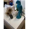 Image 1 : HOME DECOR - METAL STARS, ROCK RING AND BIRD AND PARROT