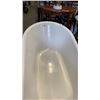 Image 2 : MAXX 60" X 31" FREE STANDING TUB 17" INSIDE DEPTH RONA FLOOR MODEL NEVER INSTALLED