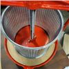 Image 3 : WINE/CIDER/FRUIT PRESS NEVER USED