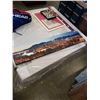 Image 1 : 6 FOOT LONG CANVAS CITY PRINT