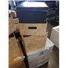 Image 2 : 2 WOVEN WOOD CONTAINERS, 2 TRAYS AND 2 GREY STORAGE BOXES