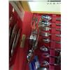 Image 8 : CUTLERY CANTEEN WITH 54 PCS OF ROGERS BROS LILAC TIME CUTLERY - SILVER PLATED