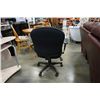 Image 8 : COMPUTER DESK AND GAS LIFT OFFICE CHAIR