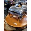Image 1 : HUBERT STAINLESS ROLL TOP WARMING TRAY
