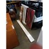 Image 1 : WHITE SINGLE BED FRAME