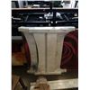 Image 2 : WHITE SINGLE BED FRAME