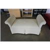 Image 1 : UPHOLSTERED BENCH