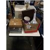 Image 1 : BOX OF PLANTERS, VINTAGE SERVING TRAY AND TABLE LAMP