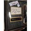 Image 2 : SHIRLEY MACLAINE AUTOGRAPH LEGENDS IN TIME MEMORABILIA PRINT