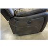 Image 8 : ELECTRIC DOUBLE RECLINER LOVESEAT