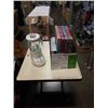 Image 1 : CUISINART BLENDER WORKING WITH SERVING SET AND BOX OF CANVAS PRINTS