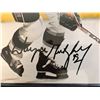 Image 2 : WAYNE GRETZKY SIGNED 8 X 10