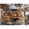 Image 13 : Kitchenware A