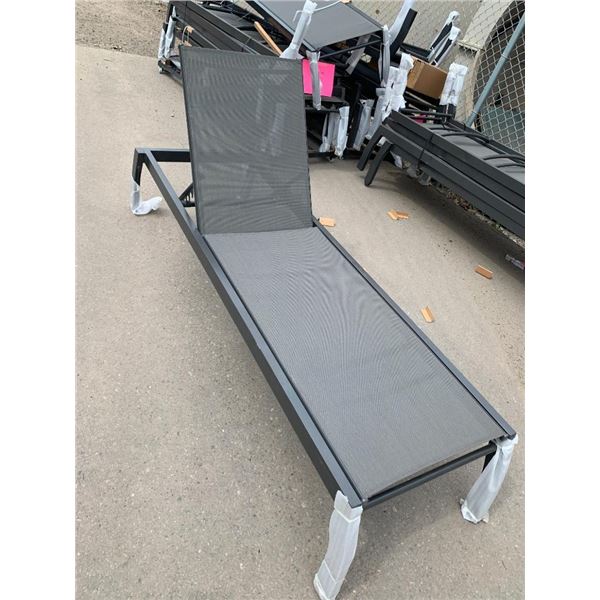 NEW Allen & Roth Patio Lounger freight damaged, dent and or scrape sold as is