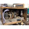 Image 2 : Vintage 1941/42 RCA Victor Tube Radio