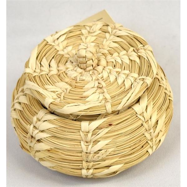 Tohono O'odham Lidded Basket by Angie Mousito