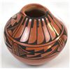 Image 5 : Jemez Pottery Jar by Jacquelyn Toya