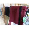 Image 1 : 2- Saddle Blankets