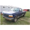 Image 4 : 10' x 32' Triple Axle Hay Rack c/w Steel Frame