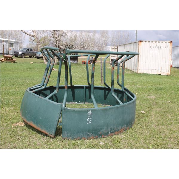 Rd Bale Feeder (Some Damage)