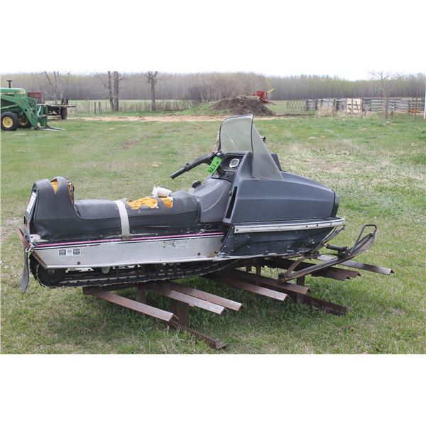Arctic Cat Skidoo (Not Running)