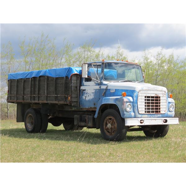 1974 Ford 750 c/w Wood B & Hoist, V8 - 5& 2 spd Axle, 16' Box, 10.00x20's, Showing 54,767 Miles, #N7